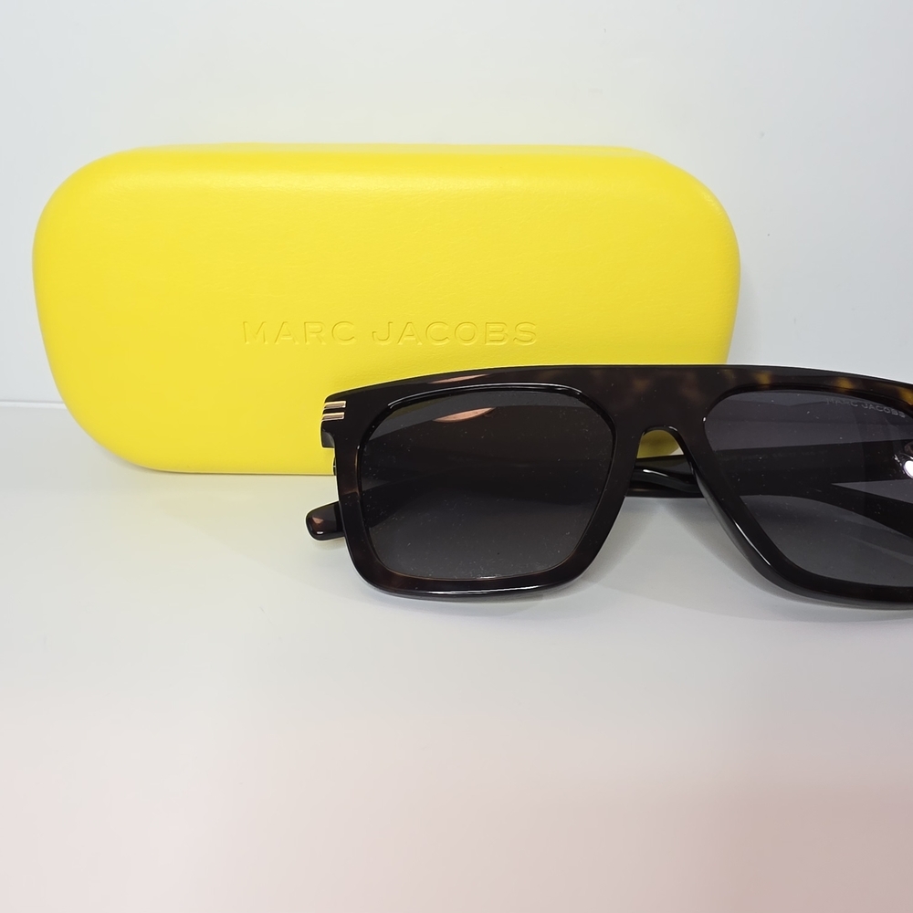 Marc Jacobs Tortoise Shell Sunglasses - Picture 5 of 5